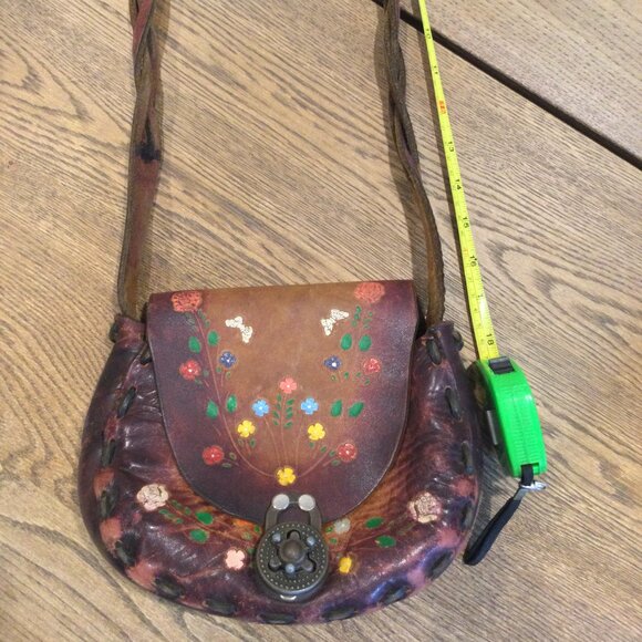 Vintage 70s Handmade Hand Tooled Cowhide Leather Crossbody Handbag - Picture 14 of 15